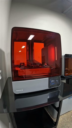 Blink and you’ll miss it—turning filament into prototype windshield clamps in no time ⚡️🖨️ Fast