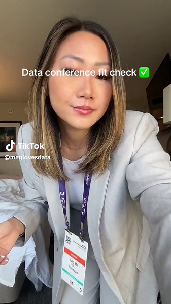 Hanging out with @SAP at the Gartner Data Analytics summit today 🙌 Can’t wait to share with you guys all the cool data tools they’re working on soon #data #dataanalytics #datascience