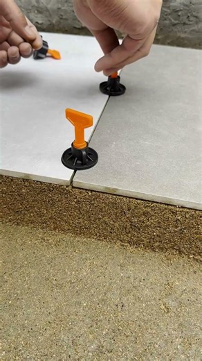 Easily Install Large Tiles, Leveler Helps You
