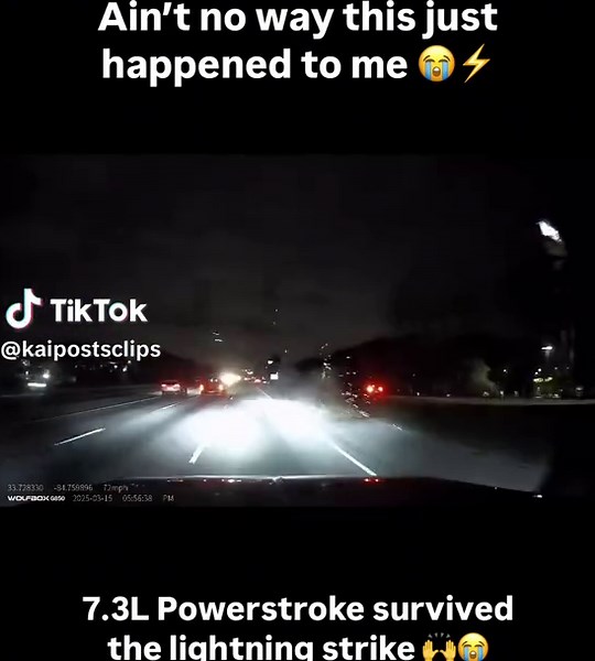 Incredible Lightning Strike Caught on Camera