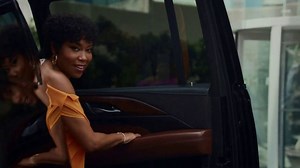 Vaseline Cocoa Radiant Lotion TV Spot, 'Looking Radiant' Featuring Regina King