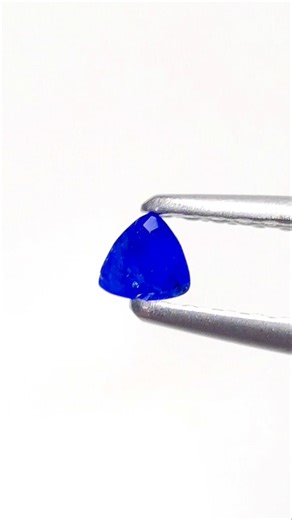아프가니스탄 하우윈💙 0.065캐럿 (2.8×1.8mm) #흐르는보석 #Hauyne #하우윈 #アウイナイト