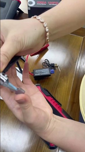 GOOLOO new product A3 Portable Car Jump Starter with Air Compressor