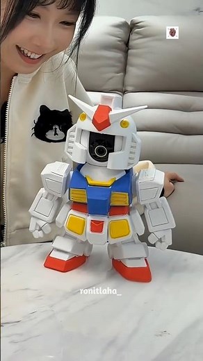 Girl Builds Amazing Things With A 3d Printer At Home 😱