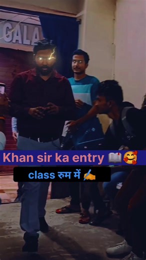 Class Room में Khan Sir की Entry… Students Shocked! #shorts #KhanSir #KhanSirEntry