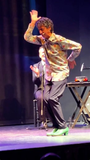 159K views · 3.1K reactions | Tomasito de Jerez - Dicen los viejos (Bulerías) #tomasito #baile #jerez #bulerias #flamenco #andalucia #guitarra #live #guitar #live #escenario #amigos #fiesta #cultura #españa #spain #cante #musica #spainmusic #guitarrista #palmas #cultura #arte #guitar #spanishguitar | Qué Flamenco | Facebook