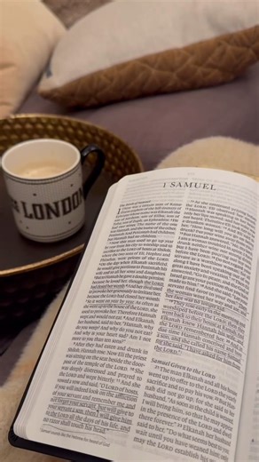 Happy Saturday! What’s your morning coffee routine? I keep it pretty simple, coffee, collagen, whole milk and stir! Loving our new Commander Coffee! Go check them out on Instagram 🧡