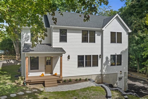 35 Amagansett Dr, Sound Beach, NY 11789 - MLS L3581022 - Coldwell Banker