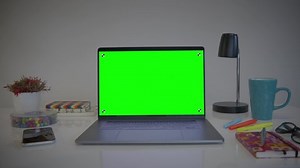 Laptop Computer Showing Green Chroma Key Stock Footage Video (100% Royalty-free) 1063190662 | Shutterstock