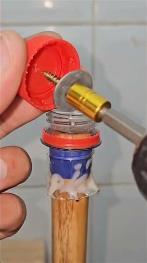 توقف عن رمي زجاجات البلاستيك.. ستحتاج إليها فوراً بعد مشاهدة هذا!"