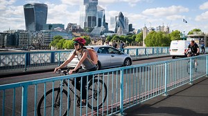 New London Tube map shows station distance and how many calories burned