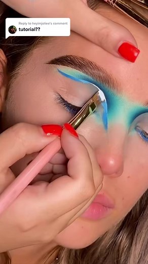 Creative Makeup Tutorial Using Plouise Paints