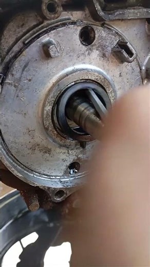 mechanical tricks to open the timing chain cover #tutorial