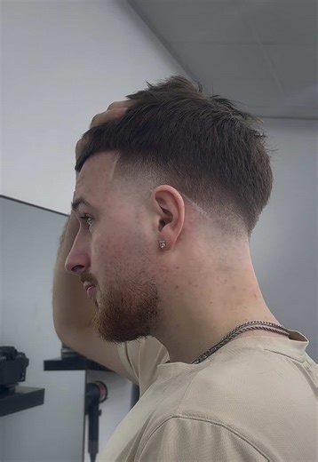 Cropped Tapered Fringe with High Fade Guide