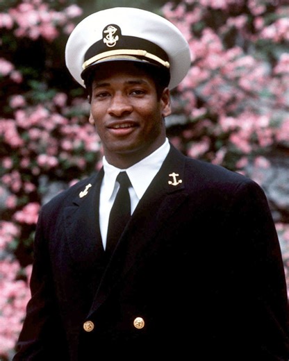 79K views · 3.6K reactions | Once a Raider, Always a Raider. As we celebrate the U.S. Navy’s 250th birthday today, we honor Napoleon McCallum, a true example of service and commitment, who played for the Raiders while on active duty. | Las Vegas Raiders | Facebook