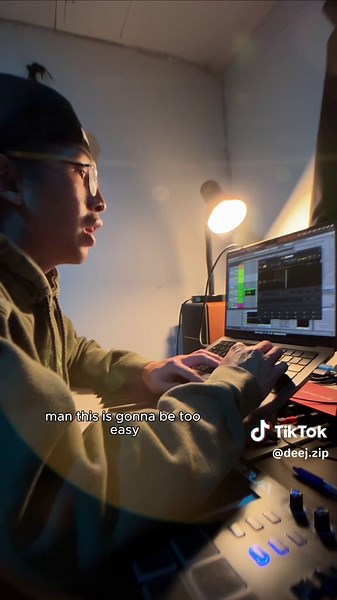 soul records right off the vinyl hit insanely different than YouTube 320kbps 😂🙏⛽️ #producertok #beatmaker #soulsample #hiphop #samplechops