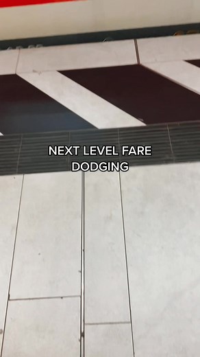 Next Level Fare Dodging in Frankfurt Subway