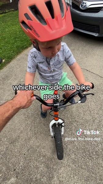 This simple activity gives a new rider confidence to know that they can stop and won’t fall over. Adjust seat height so they can do it. As they get better at putting a foot on the ground, you can begin to raise the seat height to give them better leg extension pedaling. #bikerider #kidsbikes #bicycle #cycling #parents #dad #dadsoftiktok #yougotthis #fun #1000hoursoutside #getoutside #kids #summer #fyp #foryou