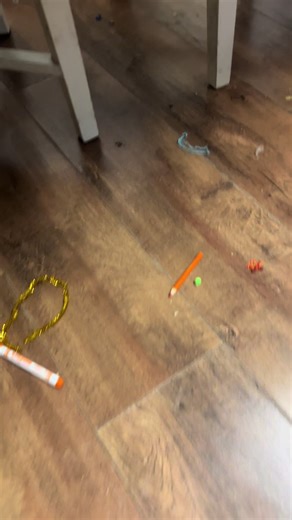 Tidy Up a Kitchen Table: Cleaning Tips and Tricks