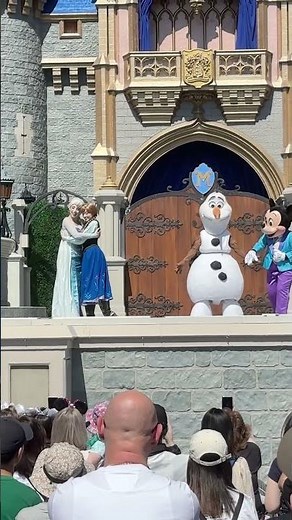 Anna & Elsa's sisterly bond is magical! ❄️👑✨