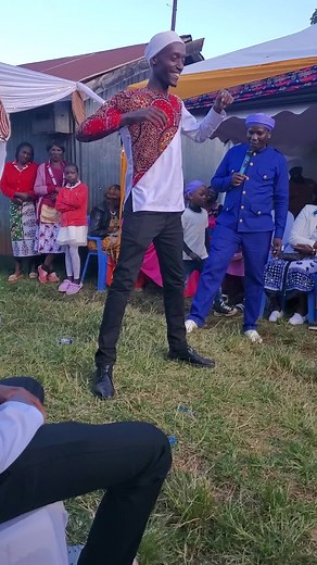 Mukurino Acrobat: Discover Unique Acrobatic Tricks