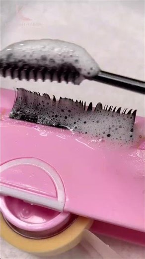 🫧 How to clean lashes correctly