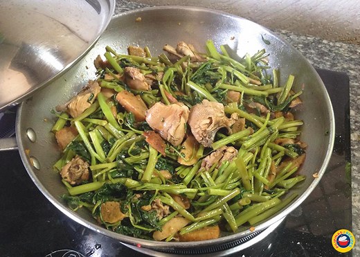 Adobong Kangkong Recipe