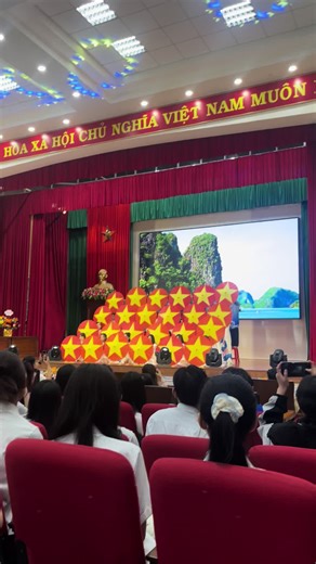 Bạn đang xem phần trình diễn đạt giải nhất , quá mãn nhãn Cre:Văn nghệ khoa TCNH-QTKD QNU #QNU #xuhuong #thinhhanh #ilovetiktok #fyp