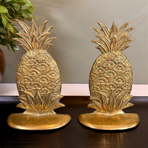 Vintage Brass Pineapple Bookends Pair – Mid Century Tropical Decor, Hollywood Regency Brass Book Ends, Coastal Home Library, Heirloom Gift - Etsy