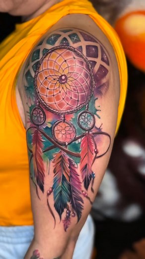 At the new shop, I promised myself one thing: every design that walks through our door deserves my best work. No matter the style, my goal is simple—make sure my clients leave happy and proud of their tattoo. Yeah, I have the styles I love most… but as an artist, I’m always growing. What I enjoy the most now is the connection with the people who trust me with their skin. That’s what keeps me drawing, painting, and tattooing with purpose. Whatever comes through the door, I’ll give it the same hea