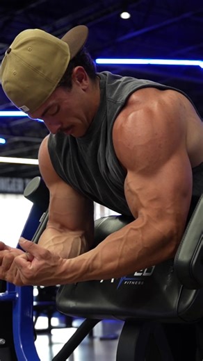 Effective Arm Workouts for Bodybuilding