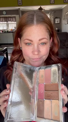 Four Shades for a Natural Makeup Look