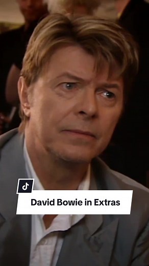 Iconic Comedy Moment: David Bowie in Extras