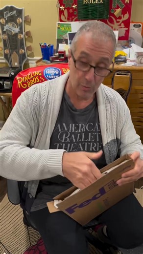 24K views · 161 reactions | How to properly pack and ship watches in the luxury watch trading business #rolex #watches #business #entrepreneur #foryou | TuscanyRose Jewelry | Facebook