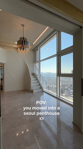 welcome to my new home in seoul 🏠✨ full empty penthouse tour video on my youtube channel :) 서울 펜트하우스 집투어 제 유튜브에서 볼 수 있어요 ☺️🫰🏻 #seoulapartment #penthouse #livinginkorea