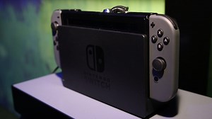 We get our hands on Nintendo's transforming Switch console - Video