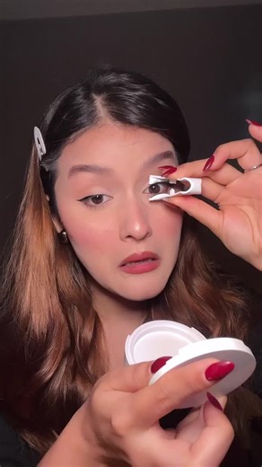 Magnetic Eyelashes Tutorial: Easy Beauty Application