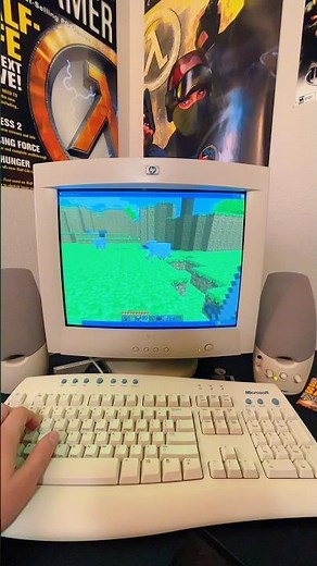 Playing the original Minecraft on my retro PC #minecraft #minecraftgameplay #retrogaming #retro