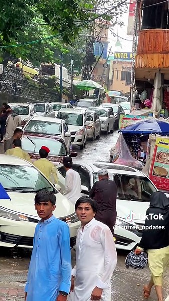 Raining in Murree: A Scenic Experience