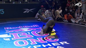 Battle to the top ⬆️ All out moves ⚡️ Last one standing takes it! 🚀 💥 B-Girl Rawberry vs. B-Girl Holic 💥 Got enough skills & style to go the distance? 💪 Watch 'em prove it in this FINAL b-girl battle of Red Bull BC One Cypher South Korea 2023! 💃 🏆 | Red Bull BC One