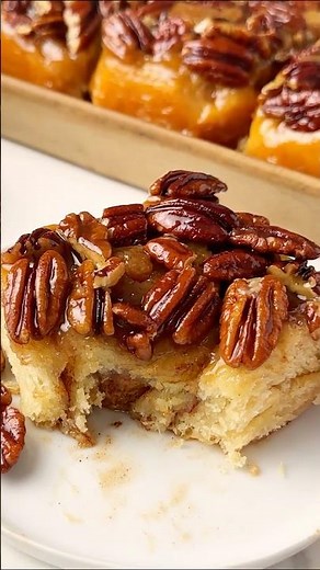 pecan sticky buns at home #stickybuns #cinnamonrolls #baking
