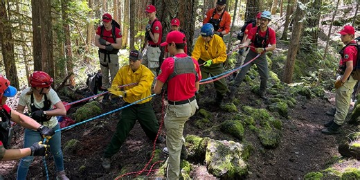 ‘Elderly’ hiker falls 40 feet near Sahalie Falls; Crews use rope system to reach him