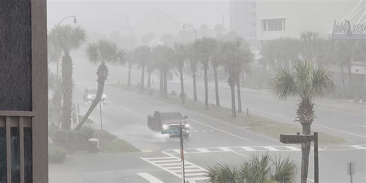 WATCH: Heavy rain, strong wind from Tropical Storm Debby in North Myrtle Beach