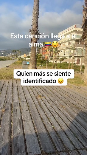 #colombiana #migrantes_latinos