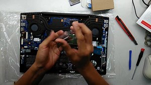 hp Pavilion Gaming Laptop 15-cx0153tx 15-cx0183tx 拆机图解