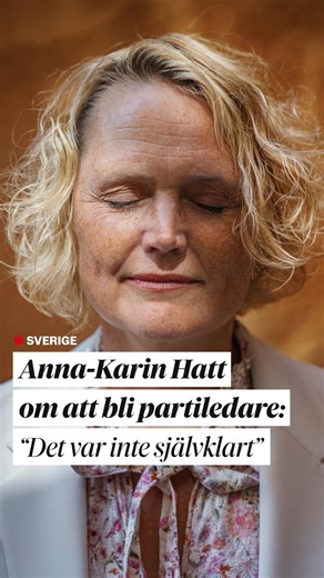 31K views · 380 reactions | Hon sa nej. Men sen blev det ett ja. Centerpartiets nya ledare var en av nyckelspelarna under Alliansens glansår. Nu återvänder Anna-Karin Hatt till politiken. Vad fick henne att ändra sig? Foto och redigering: Sara Damne Läs mer via länken. https://www.dn.se/sverige/anna-karin-hatt-om-att-bli-partiledare-det-var-inte-ett-sjalvklart-snabbt-ja/ | Dagens Nyheter | Facebook