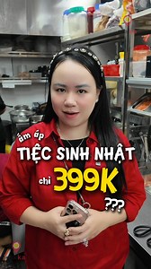 TỔ CHỨC TIỆC SINH NHẬT ĐÁNG NHỚ CHỈ 399K Nếu khách băn khoăn không biết nên chọn món ăn gì, decor thế nào cho bữa tiệc sinh nhật của mình thì yên tâm nha !! Chỉ với 𝟑𝟗𝟗𝐊 khách sẽ có ngay một bữa tiệc với các món ăn bán chạy nhất nhà MaiKa gồm: 🌼 Salad Sốt Mè thanh mát 🌼 Mì Tomyum Premium cay nhẹ, đậm đà 🌼 Tôm Sốt Mayo béo ngậy, giòn rụm 🌼 Tokbokki Gà Phô Mai nóng hổi, kéo sợi siêu hấp dẫn 🎁 TẶNG TRANG TRÍ TIỆC MIỄN PHÍ bao gồm: 🌼 Bảng ghi chữ chúc mừng 🌼 Bóng bay decor, hoa tươi để kh