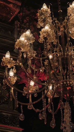 ♱ kaylin ♱ on Instagram: "vincent valentine lookalike contest at my place! :P art | orenkigenya 🥀🕸️ #gaming #finalfantasy #gothic #aestheticedit #ps5"