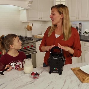 Change the game with the PowerXL Stuffed Wafflizer! For everything from traditional waffles to leftover mac 'n cheese, whether it's breakfast, lunch, or dinner, the PowerXL Wafflizer can do it all! | PowerXL