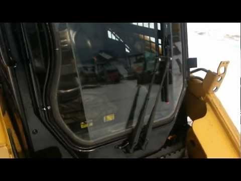 Caterpillar 226B2 Skid Steer Loader in snow!